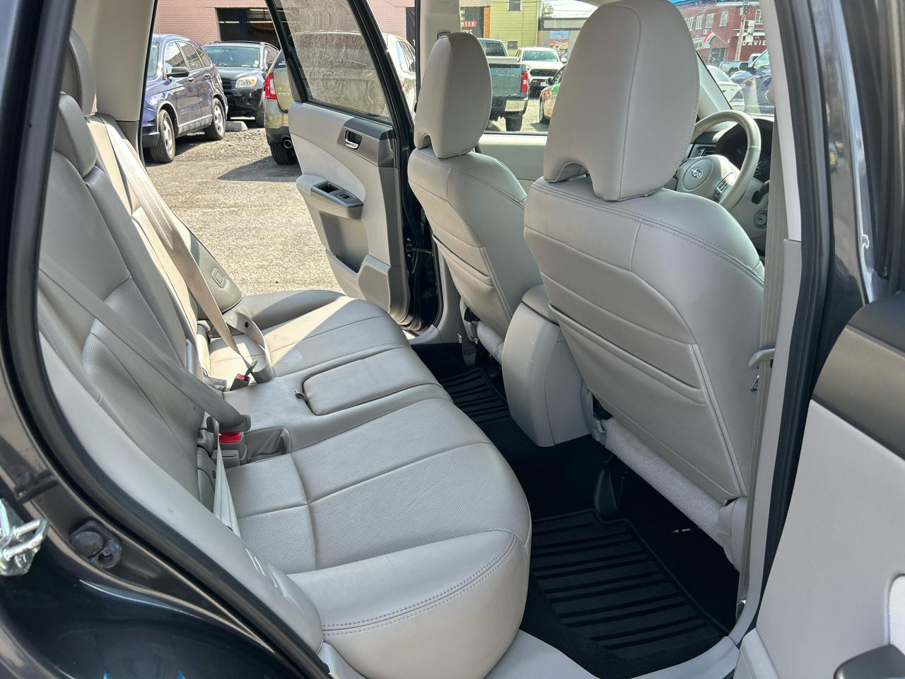 Subaru Forester 2.5X Limited 2013