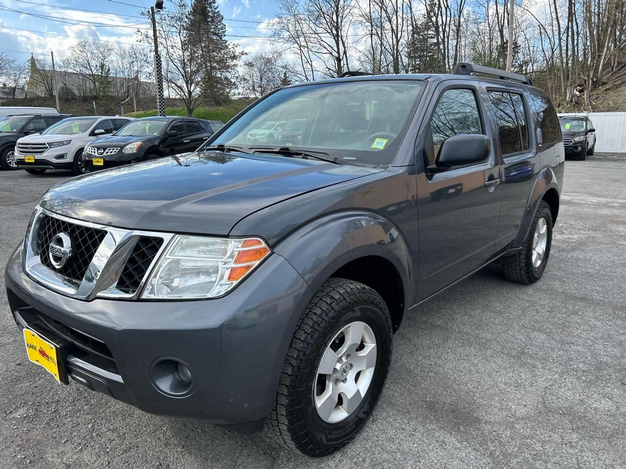 Nissan Pathfinder LE 4WD 2012