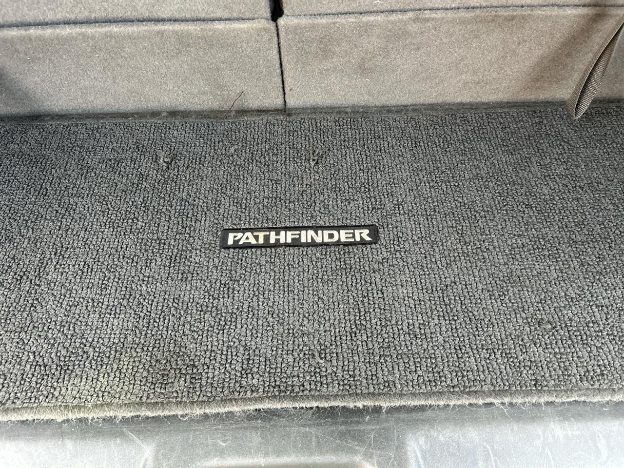 Nissan Pathfinder LE 4WD 2012