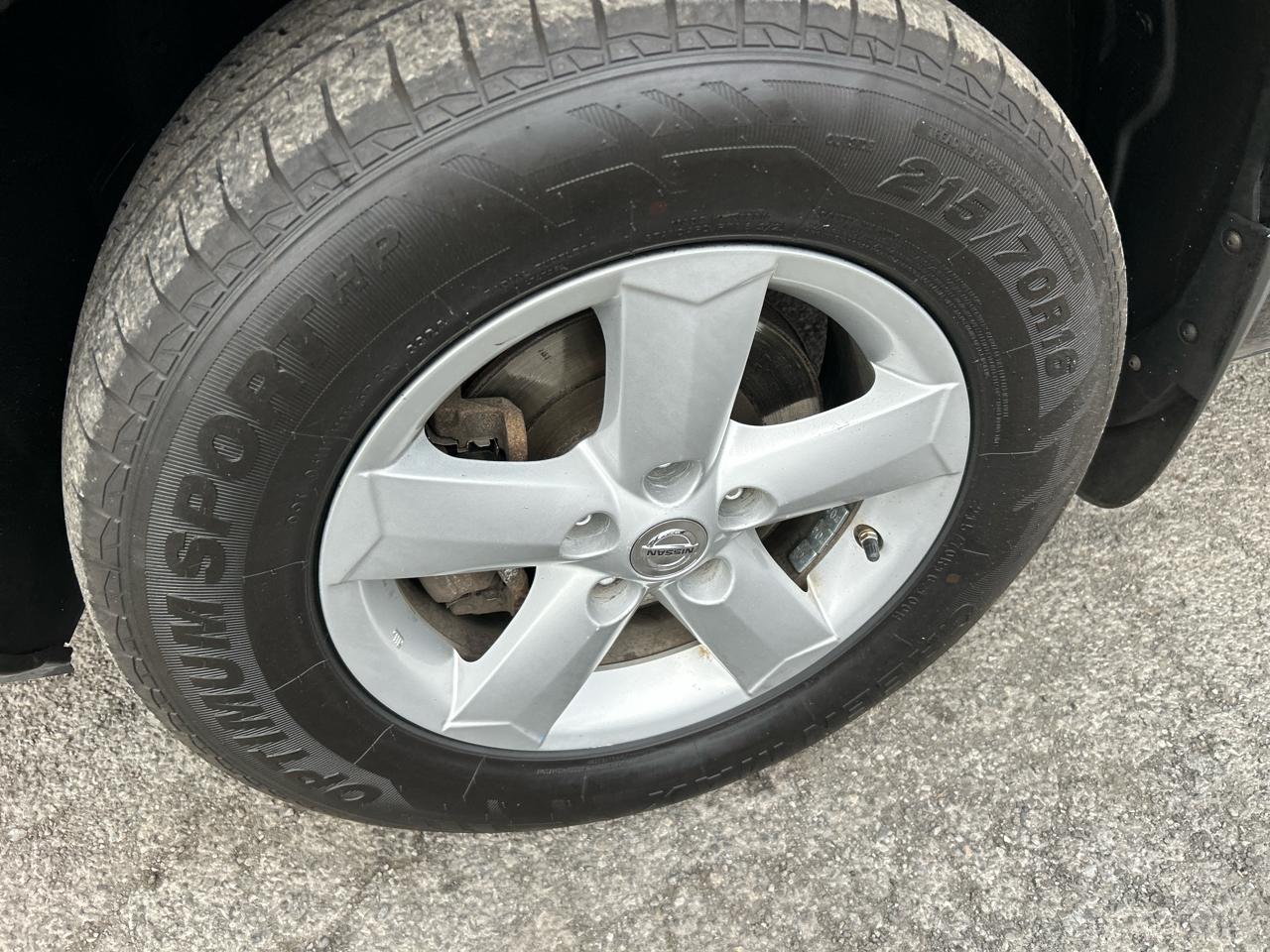 Nissan Rogue S AWD 2012