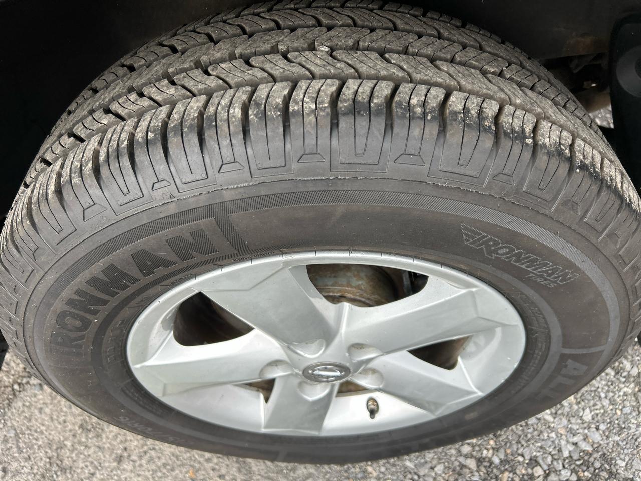 Nissan Rogue S AWD 2012