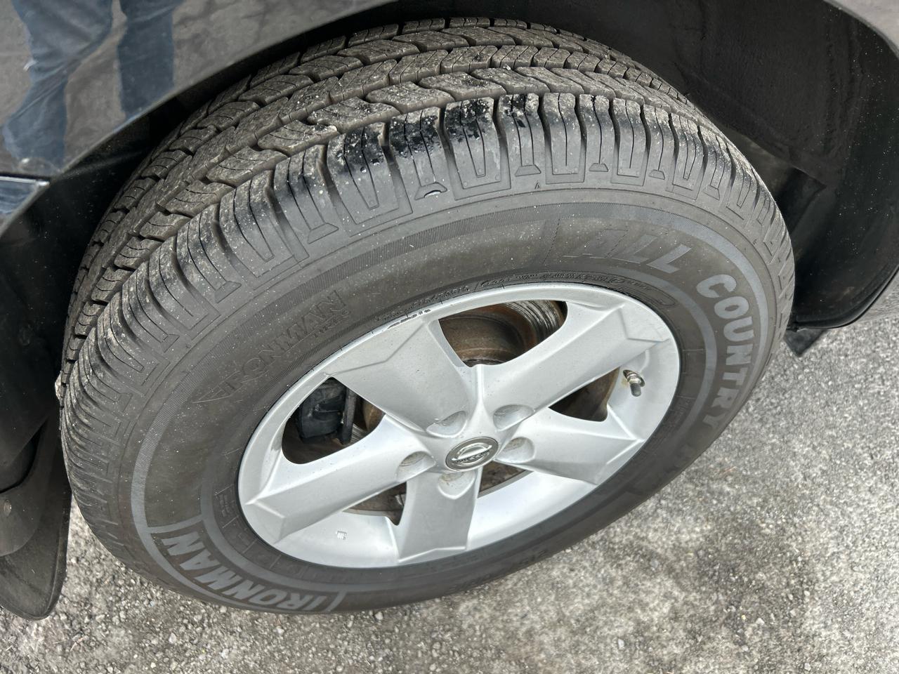 Nissan Rogue S AWD 2012