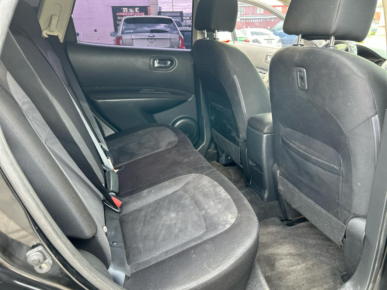 Nissan Rogue S AWD 2012