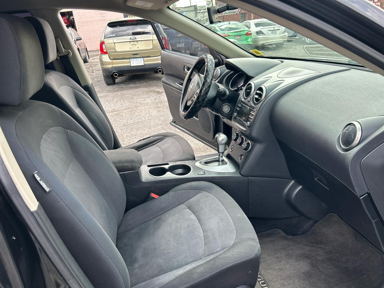 Nissan Rogue S AWD 2012