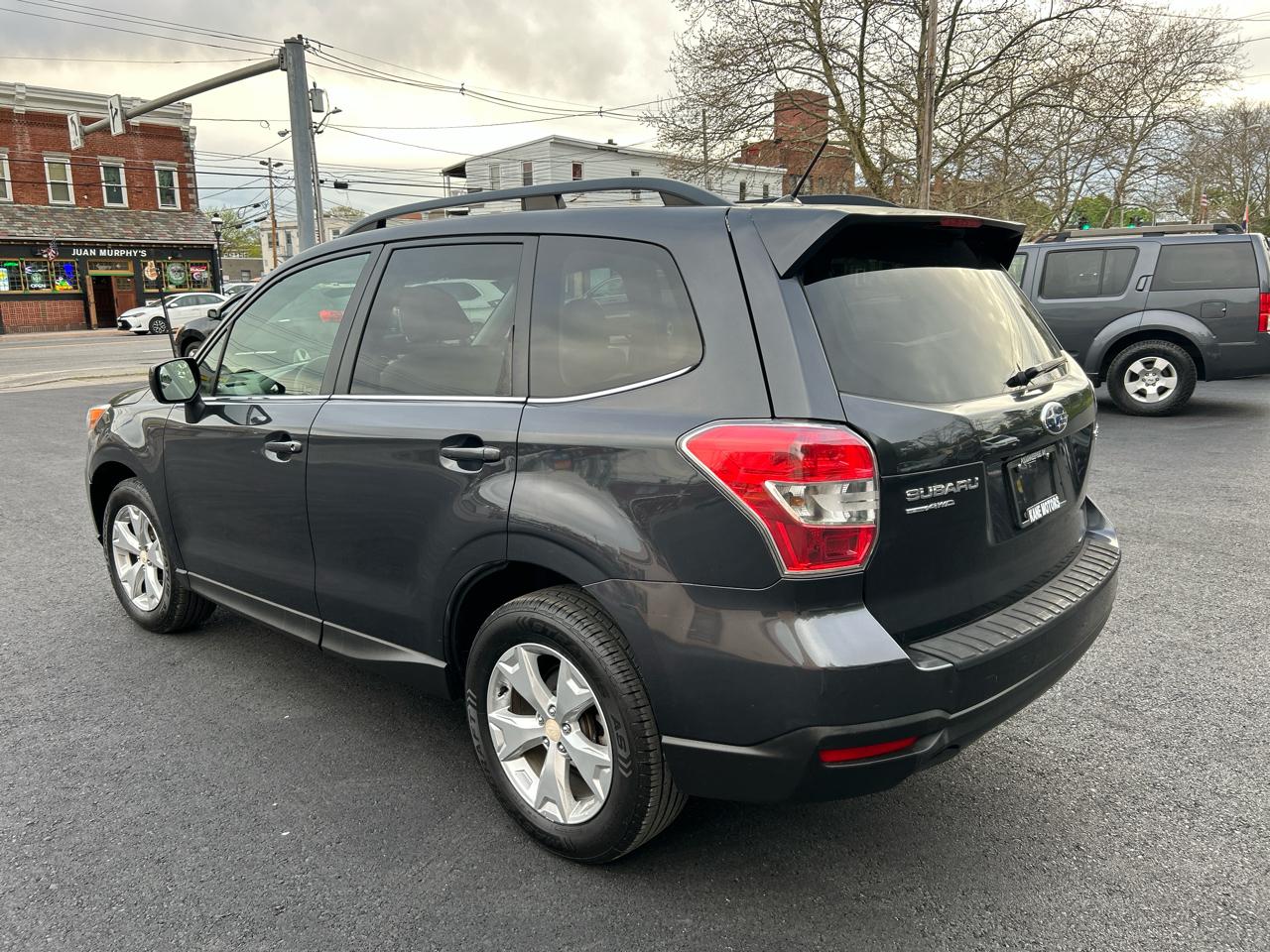 Subaru Forester 2.5i Limited 2015
