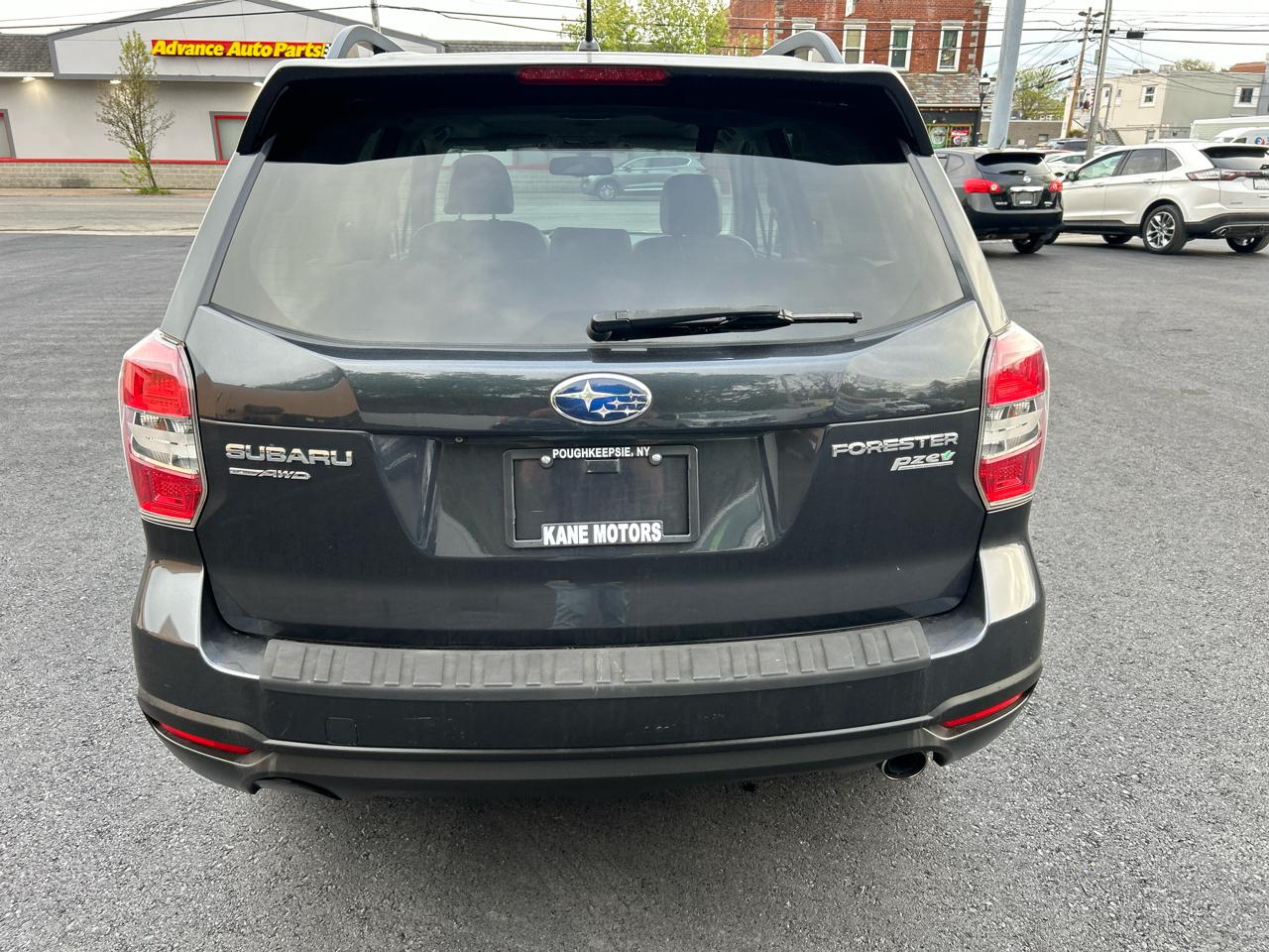 Subaru Forester 2.5i Limited 2015
