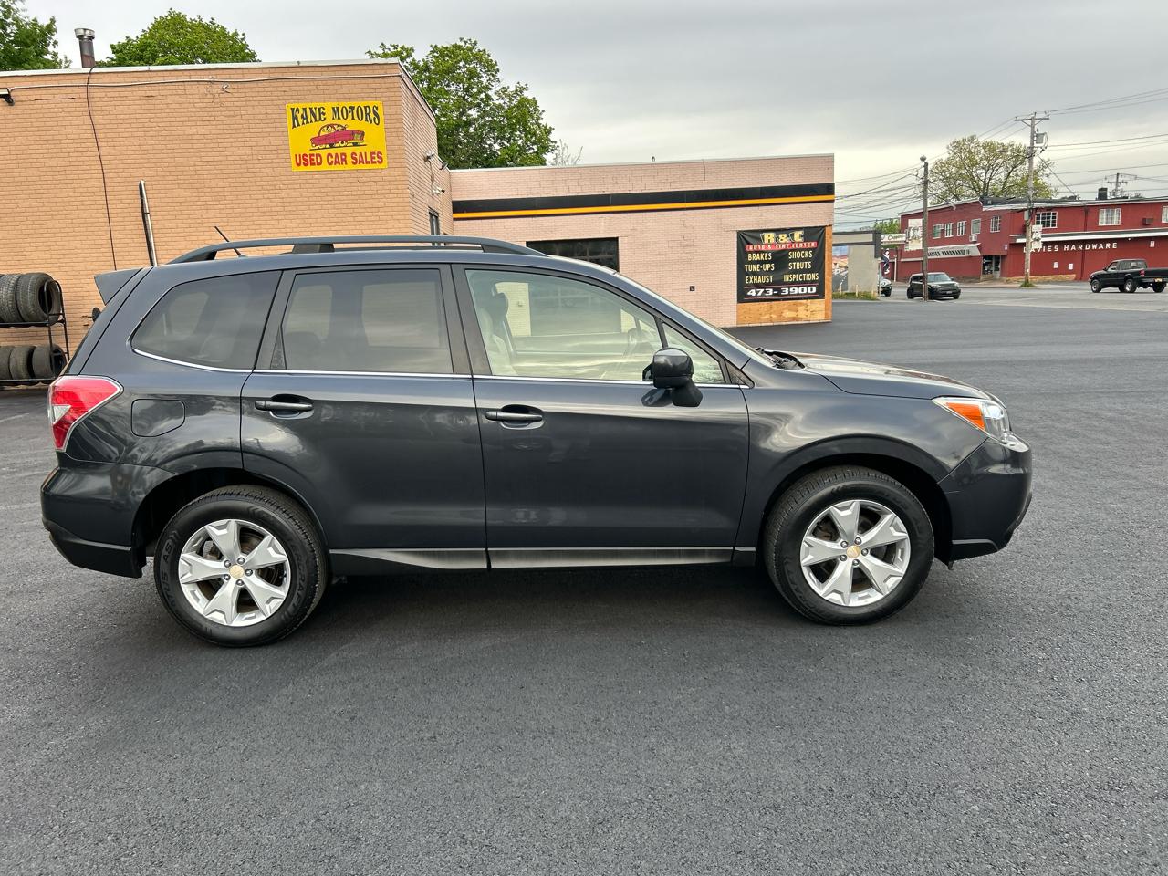 Subaru Forester 2.5i Limited 2015
