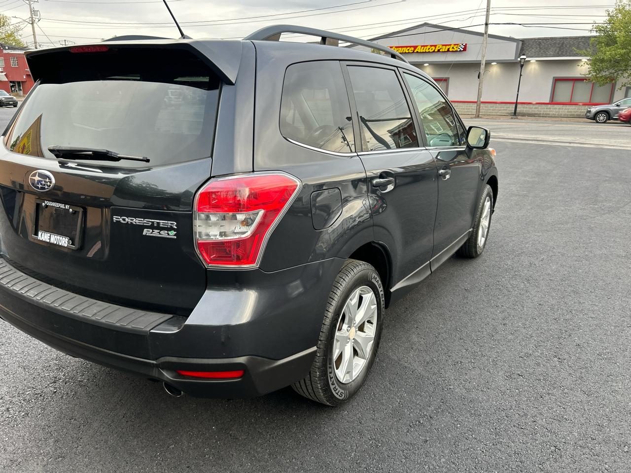 Subaru Forester 2.5i Limited 2015