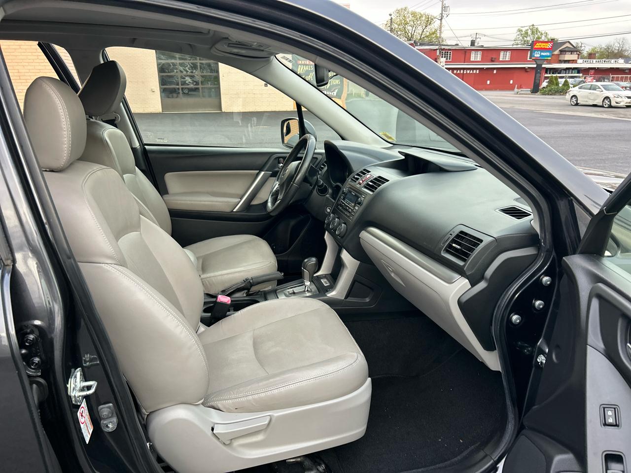 Subaru Forester 2.5i Limited 2015
