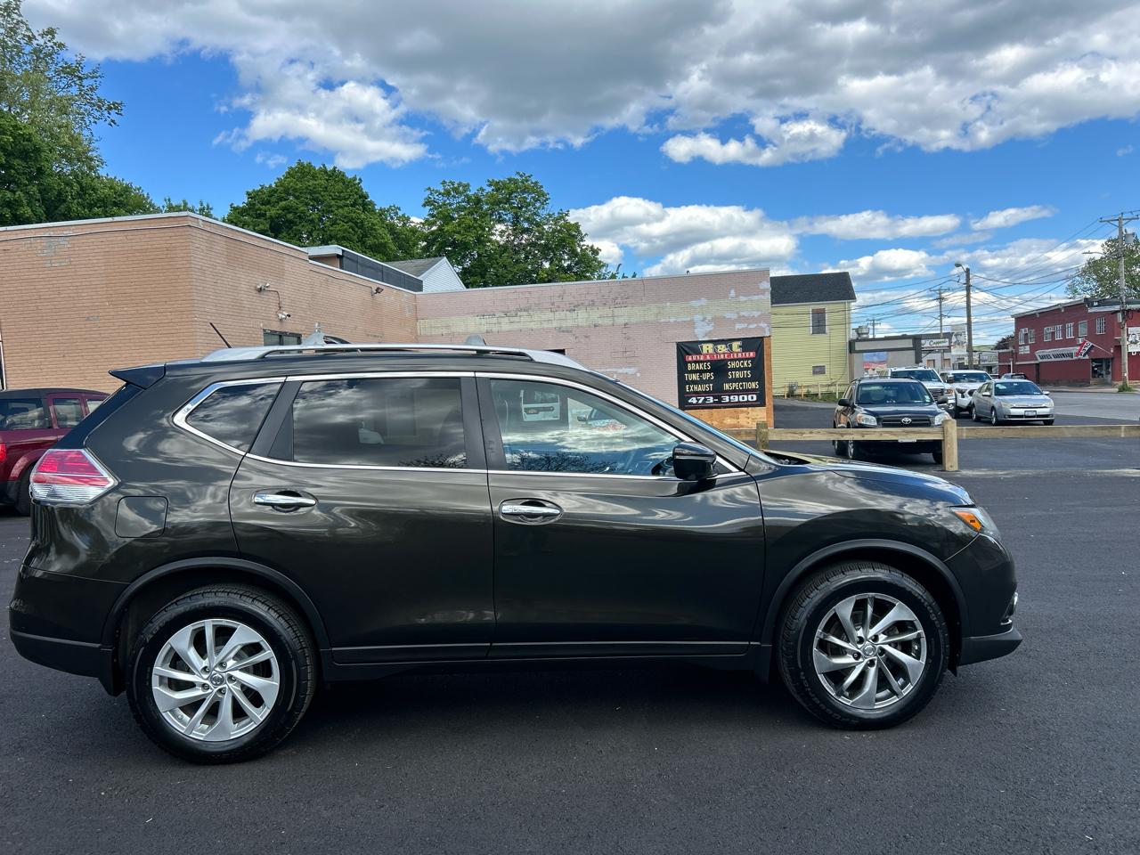 Nissan Rogue S AWD 2014