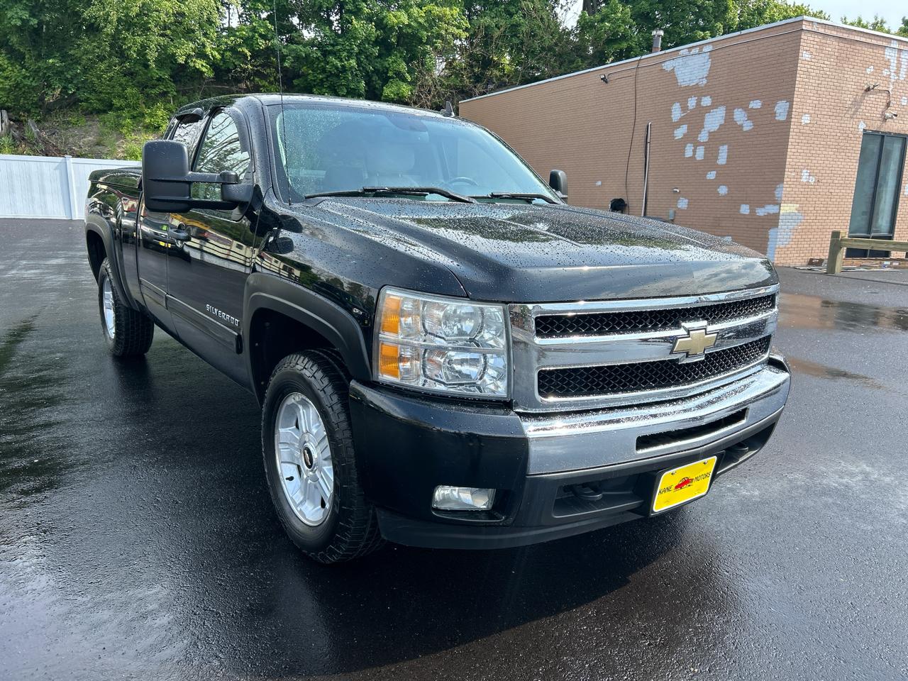 Chevrolet Silverado 1500 LT Ext. Cab Long Box 4WD 2011