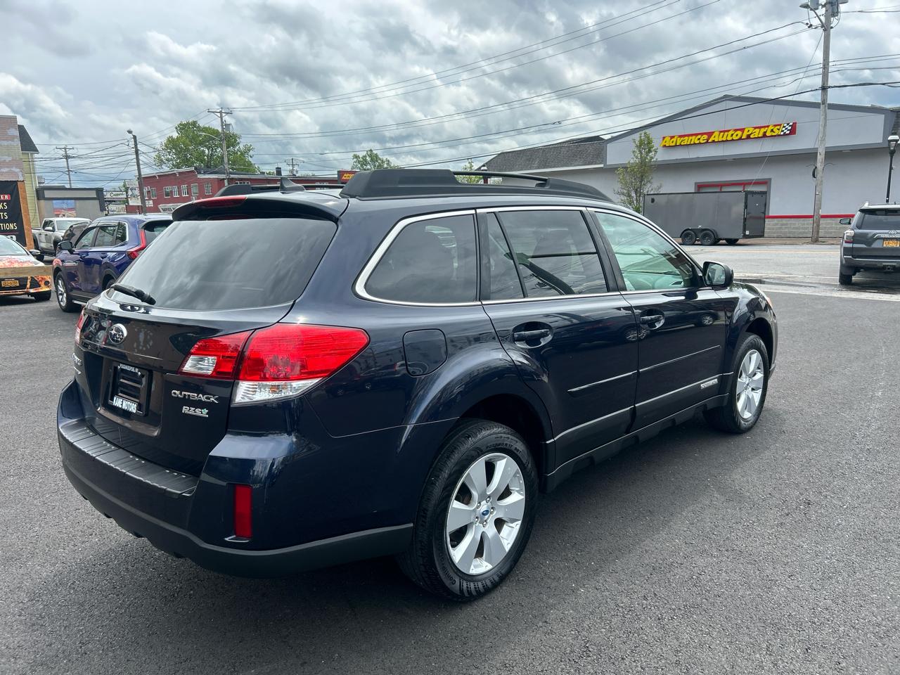 Subaru Outback 2.5i Limited 2012