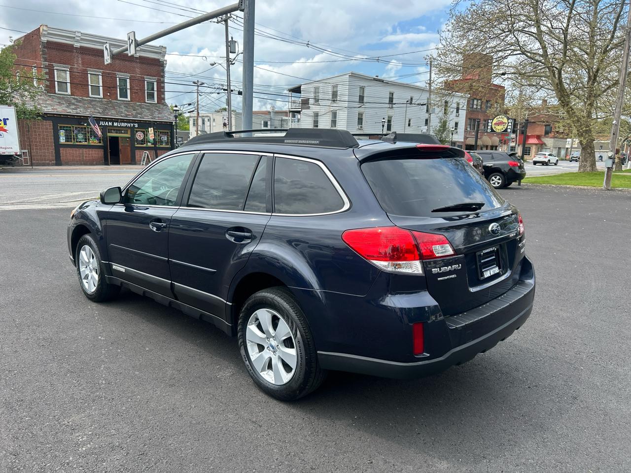 Subaru Outback 2.5i Limited 2012