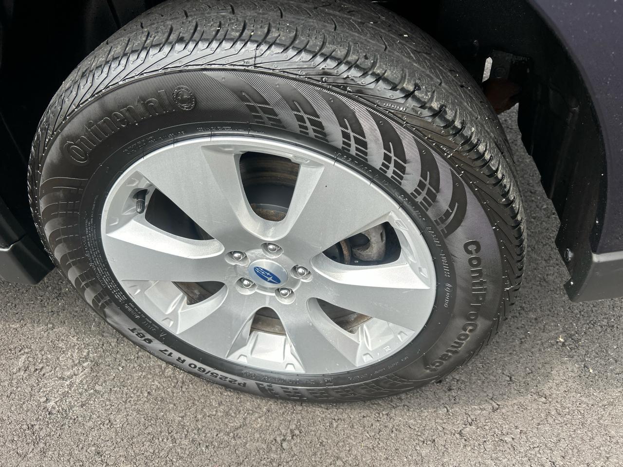 Subaru Outback 2.5i Limited 2012