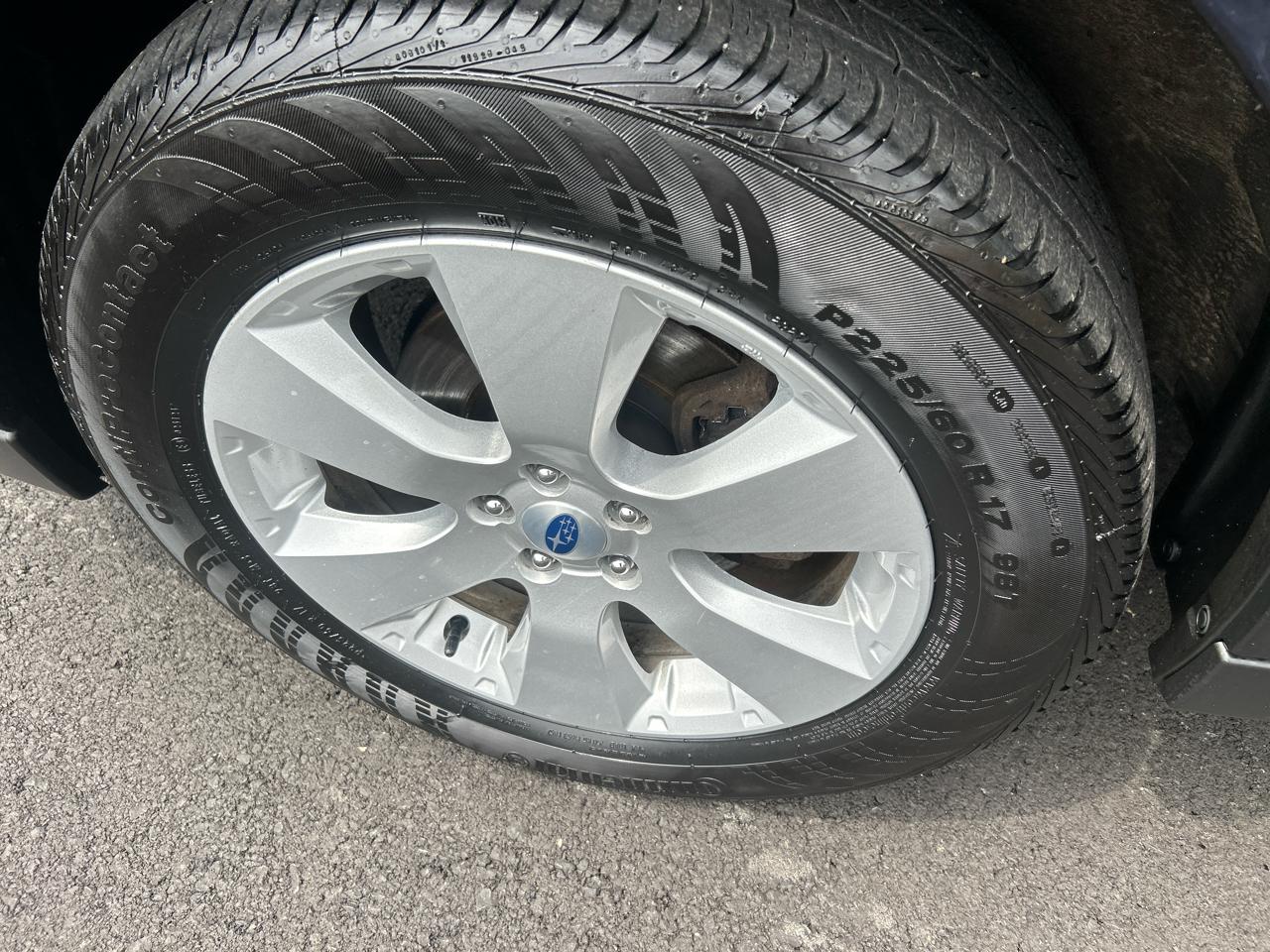 Subaru Outback 2.5i Limited 2012