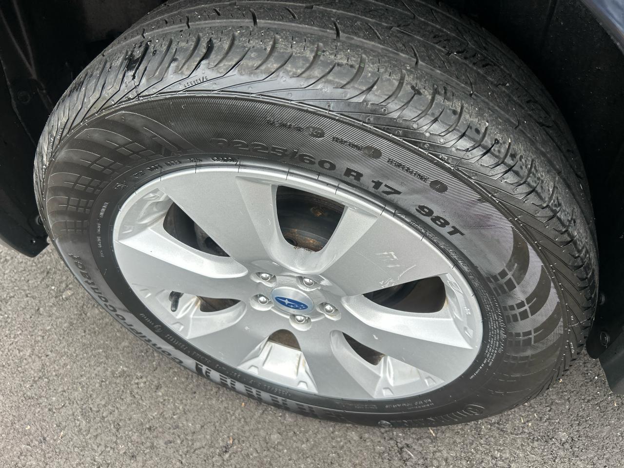Subaru Outback 2.5i Limited 2012
