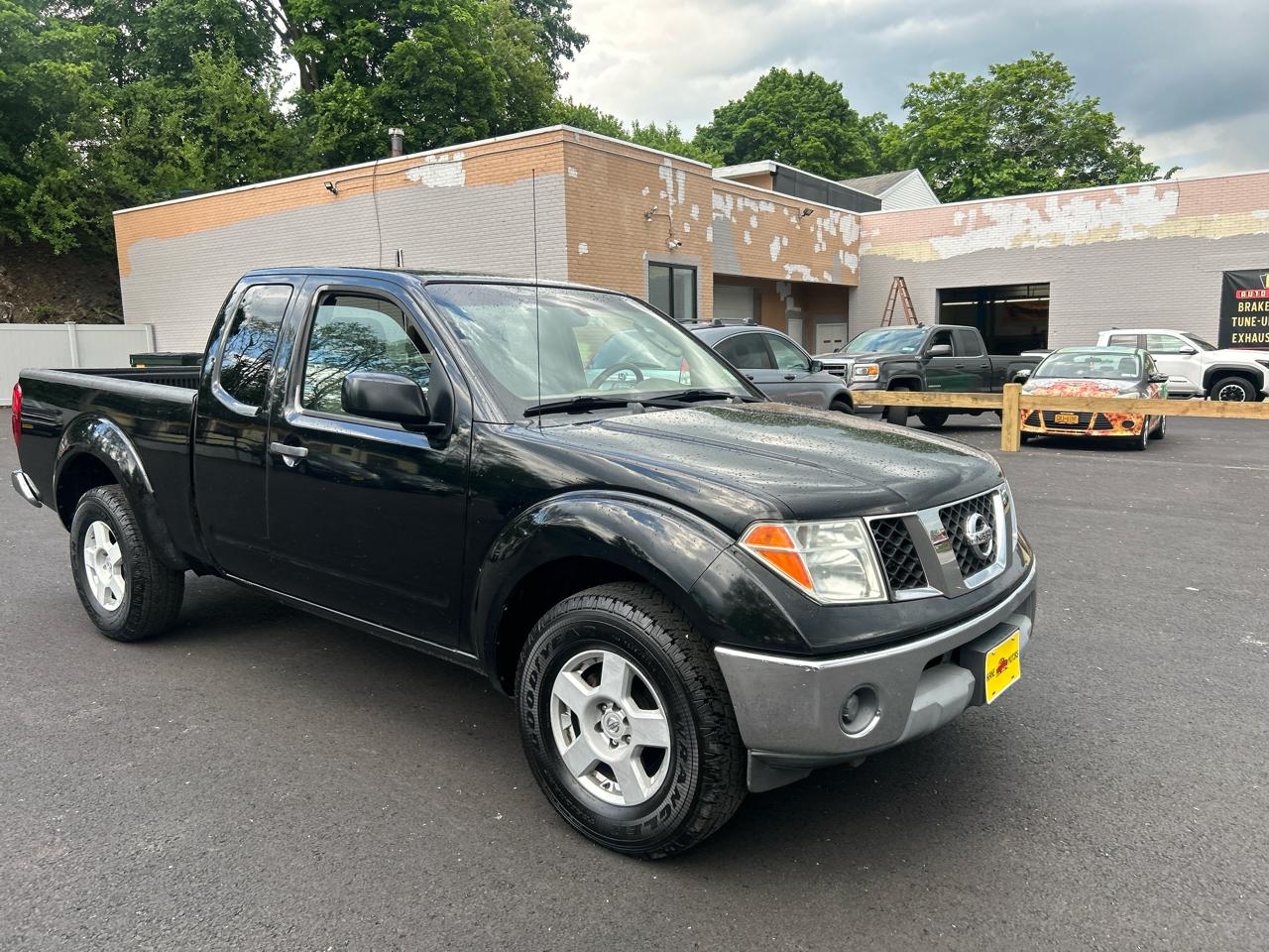 Nissan Frontier 2WD Crew Cab LWB Auto SL 2005