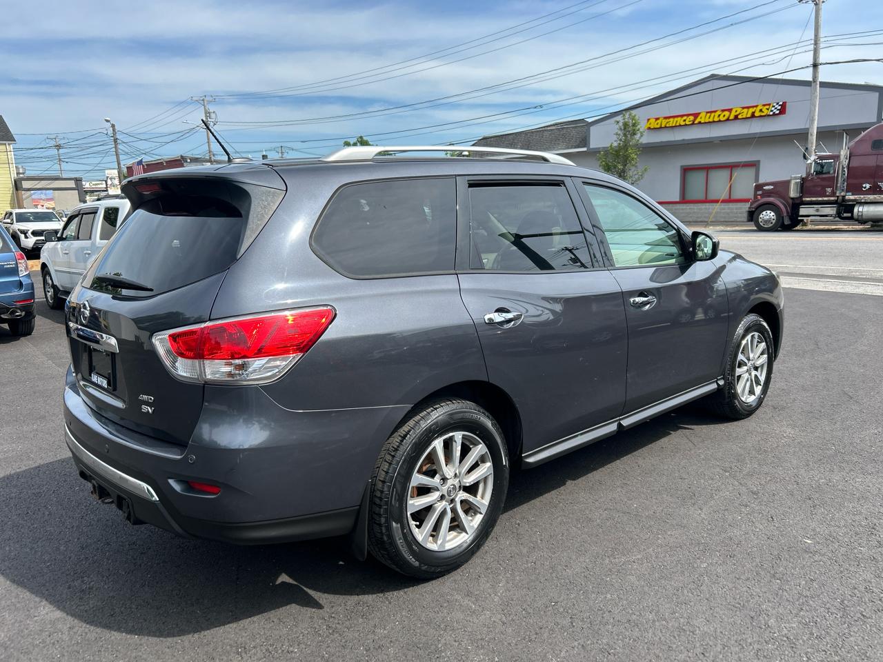 Nissan Pathfinder S 4WD 2014