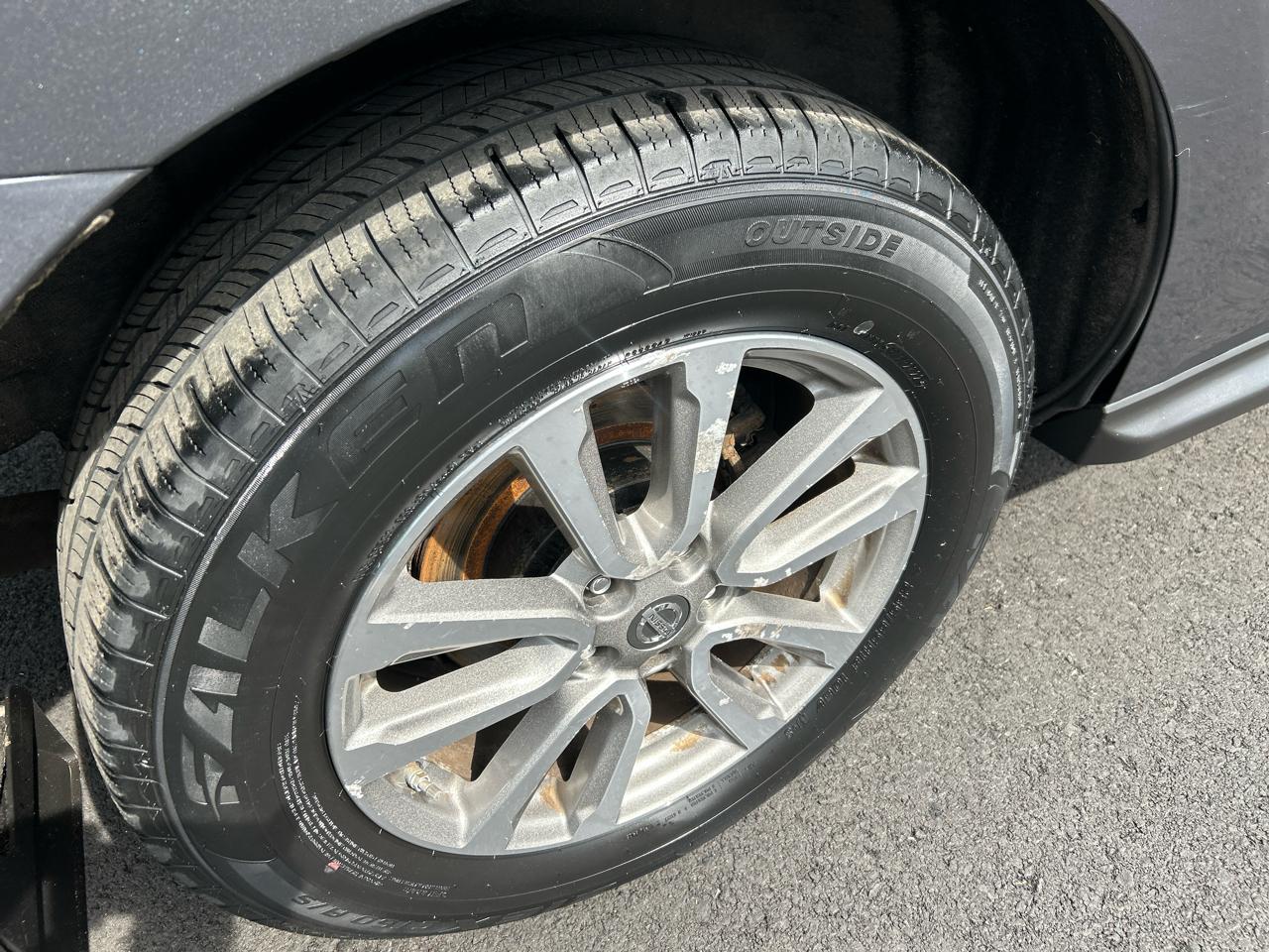 Nissan Pathfinder S 4WD 2014