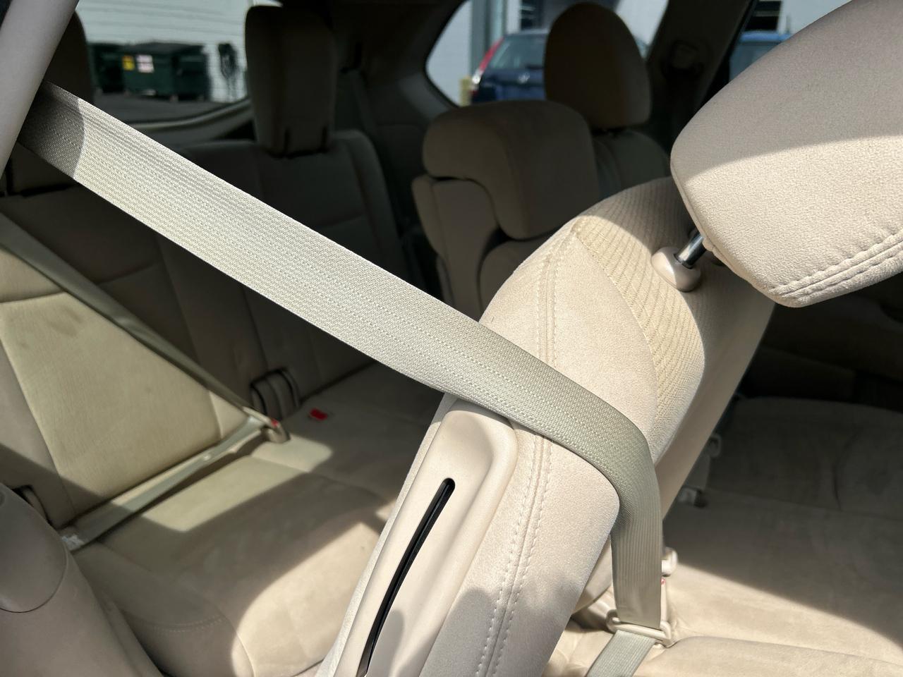 Nissan Pathfinder S 4WD 2014