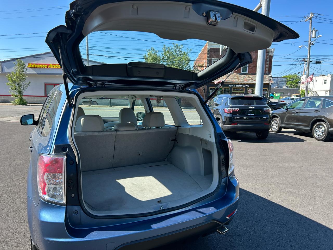 Subaru Forester 2.5X 2010