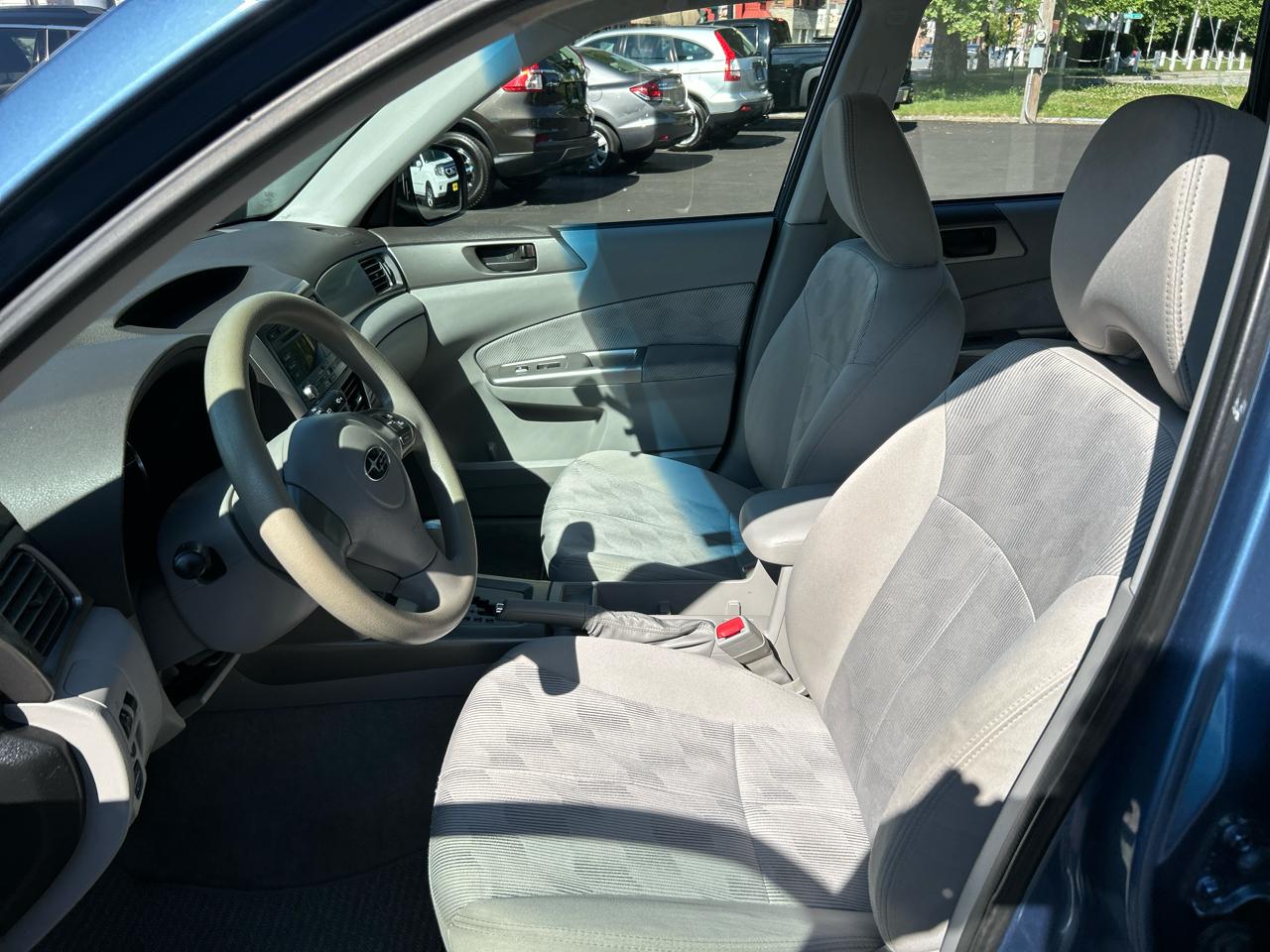 Subaru Forester 2.5X 2010