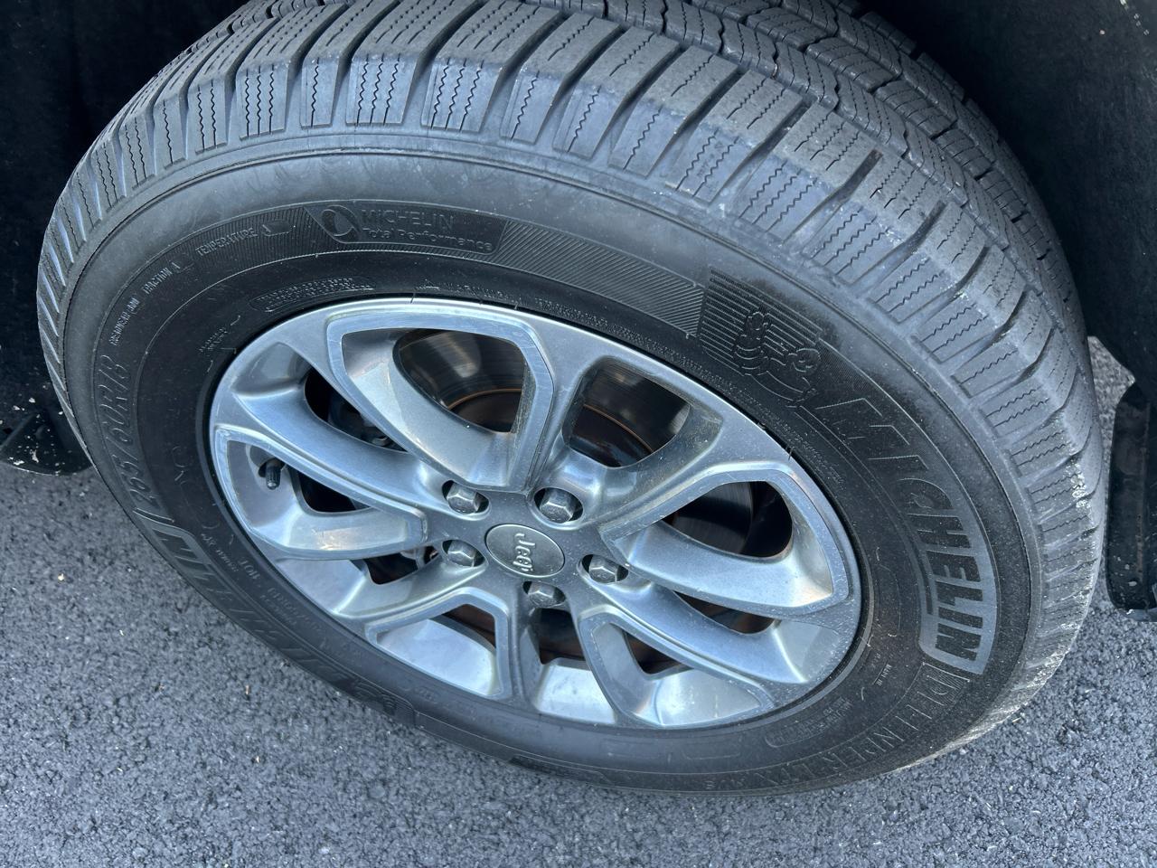 Jeep Grand Cherokee Limited 4WD 2015