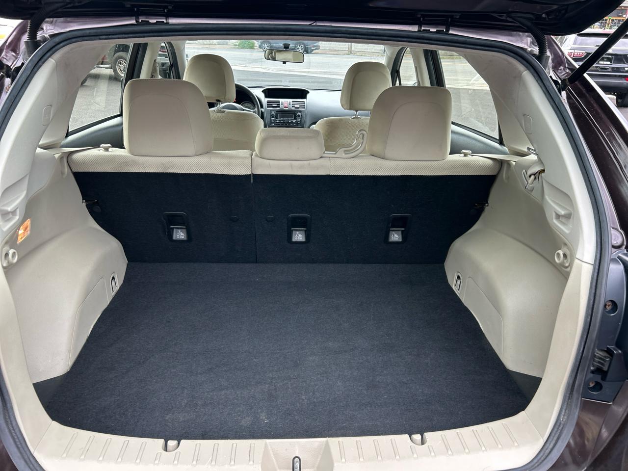 Subaru Impreza Base 5-Door 2013