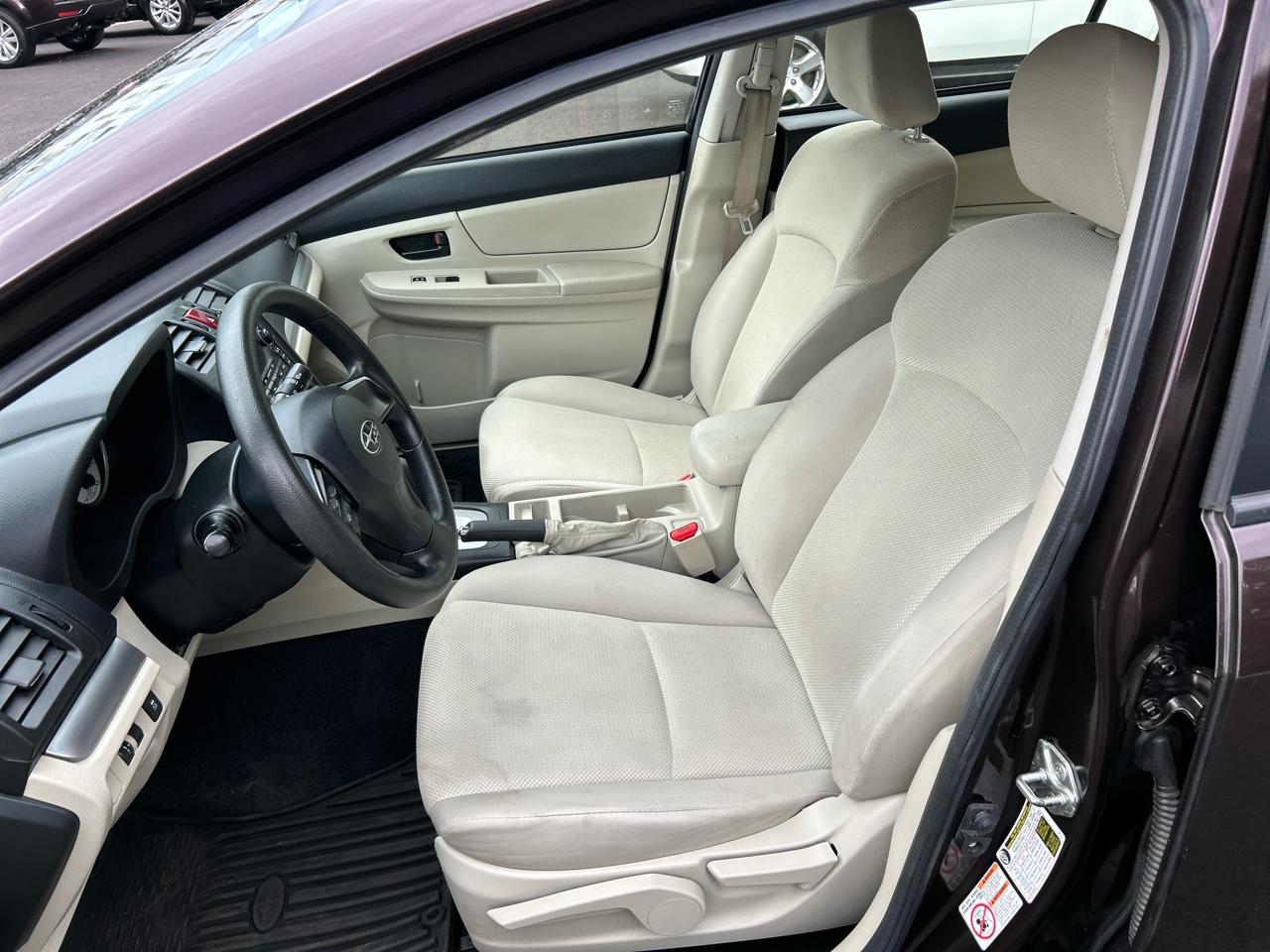Subaru Impreza Base 5-Door 2013