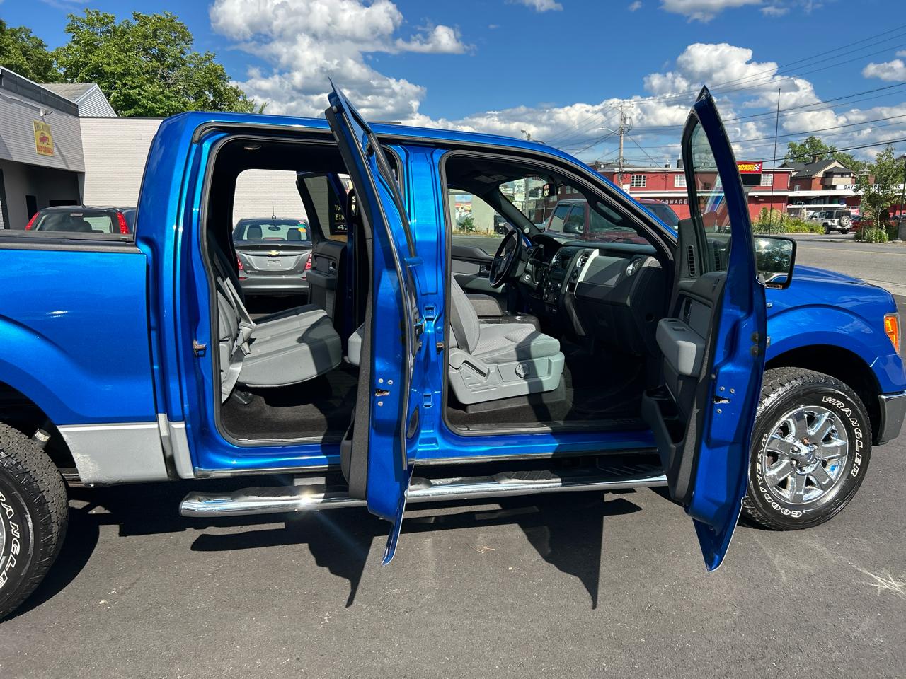 Ford F-150 FX4 SuperCab 5.5-ft. Bed 4WD 2014