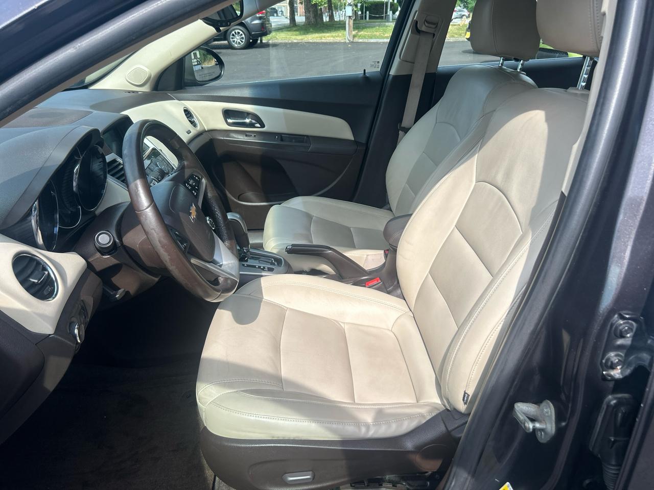 Chevrolet Cruze 2LT Auto 2015