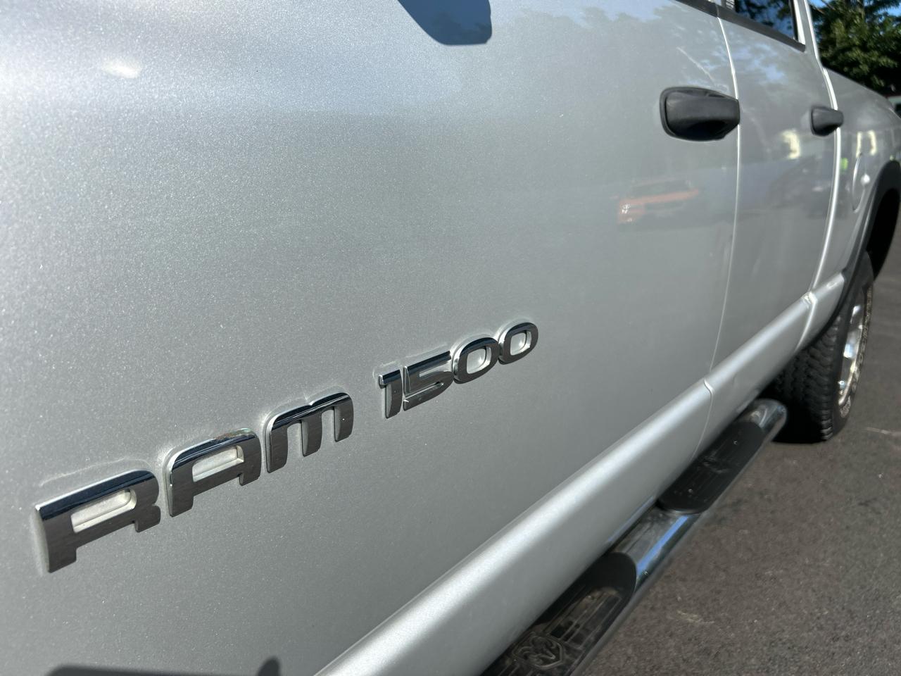 Dodge Ram 1500 4dr Quad Cab 140" WB 4WD SLT 2006