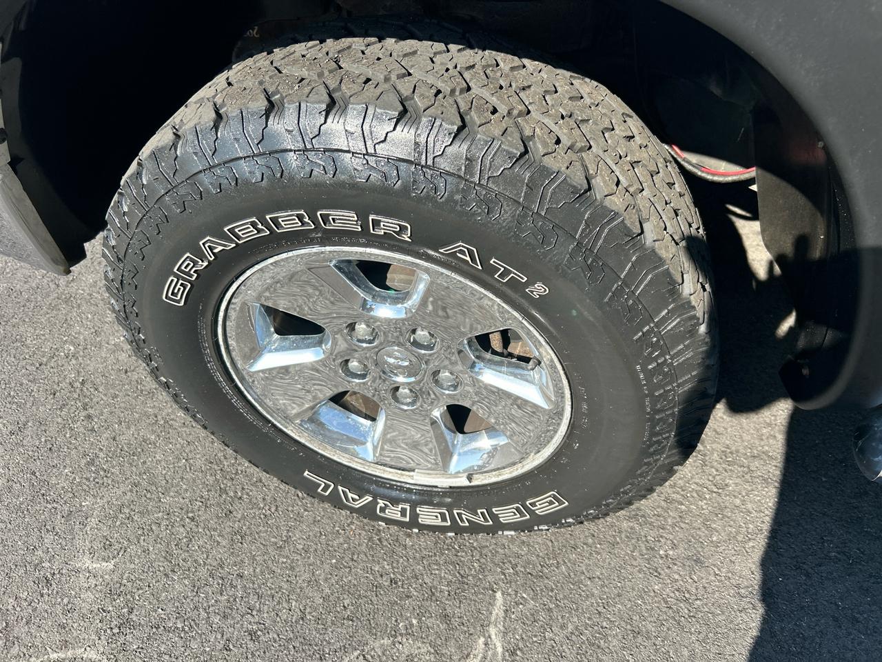 Dodge Ram 1500 4dr Quad Cab 140" WB 4WD SLT 2006