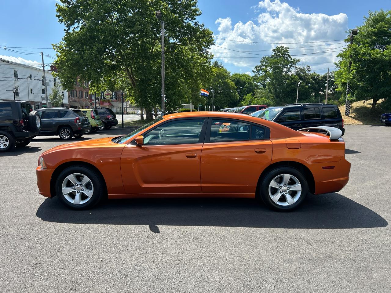 Dodge Charger SE 2011