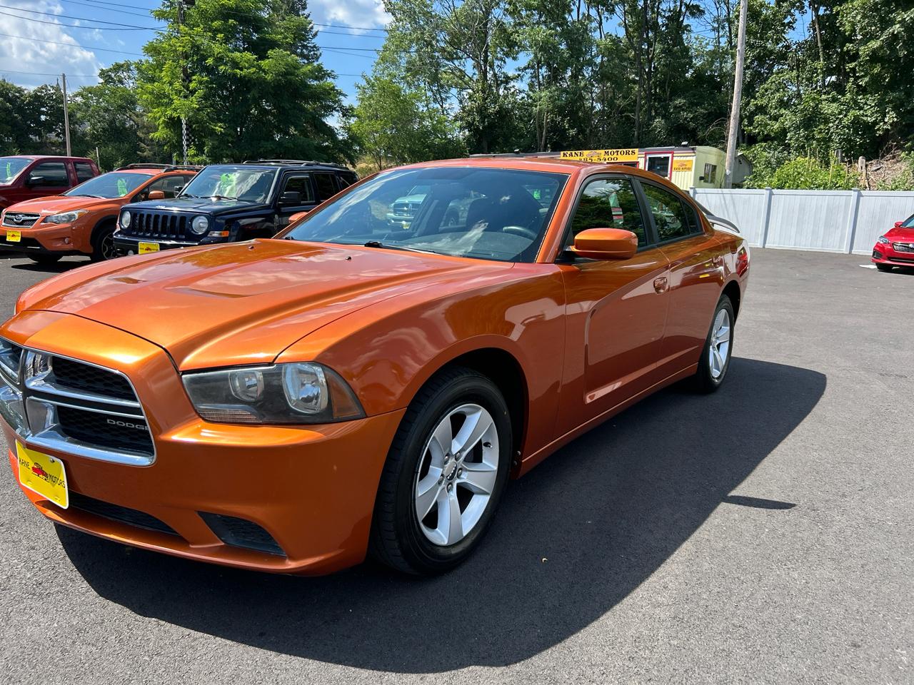 Dodge Charger SE 2011
