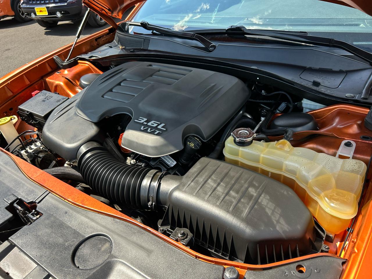 Dodge Charger SE 2011