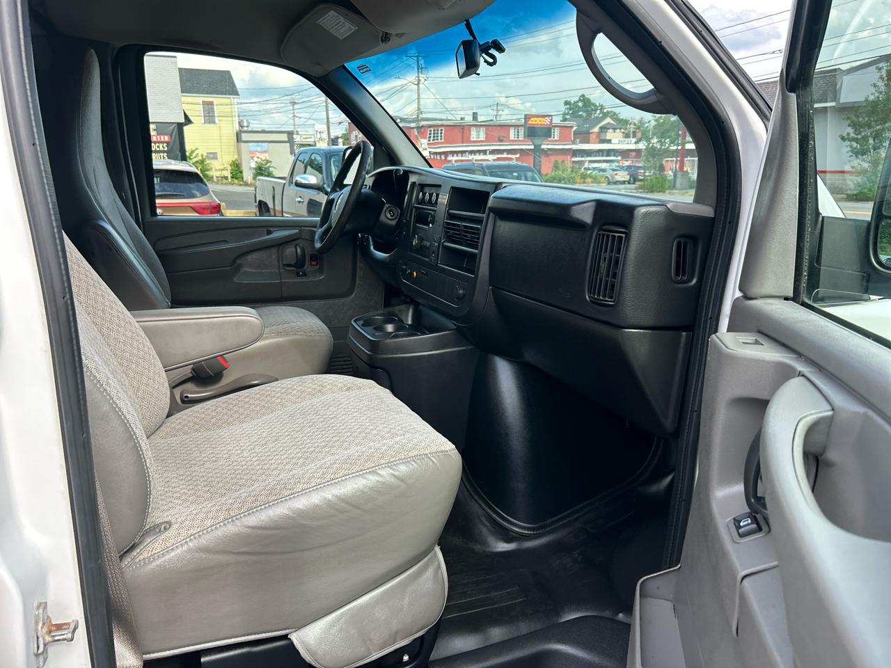 Chevrolet Express 1500 Cargo 2014
