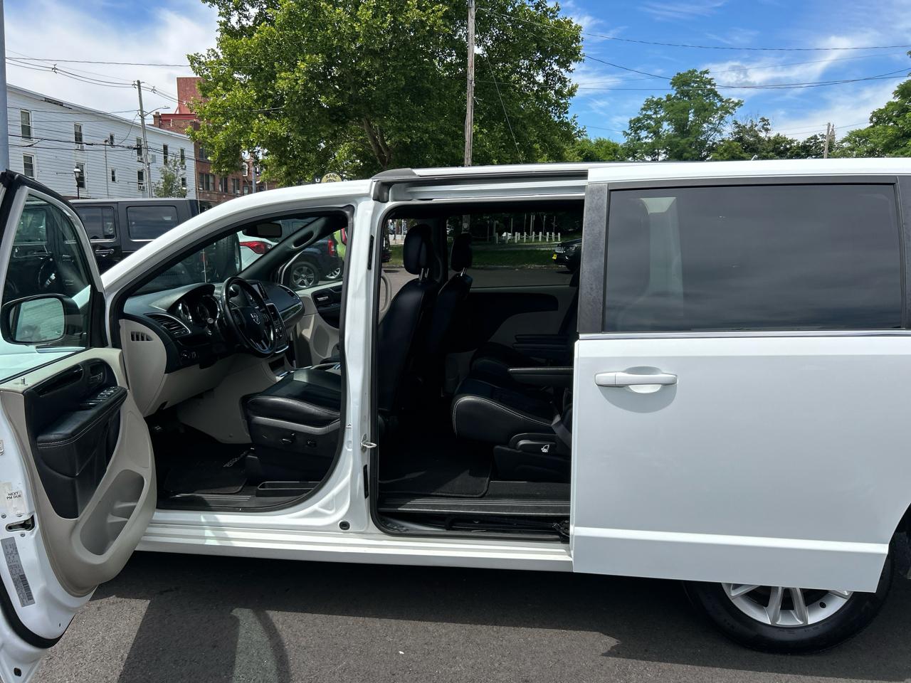 Dodge Grand Caravan SXT 2018