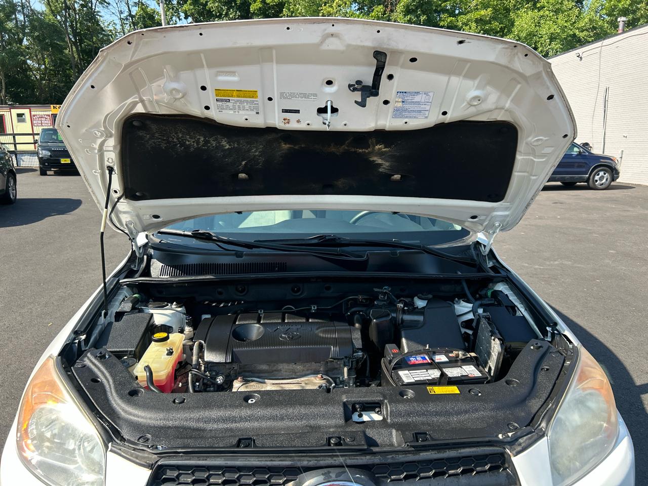 Toyota RAV4 Base I4 4WD 2011