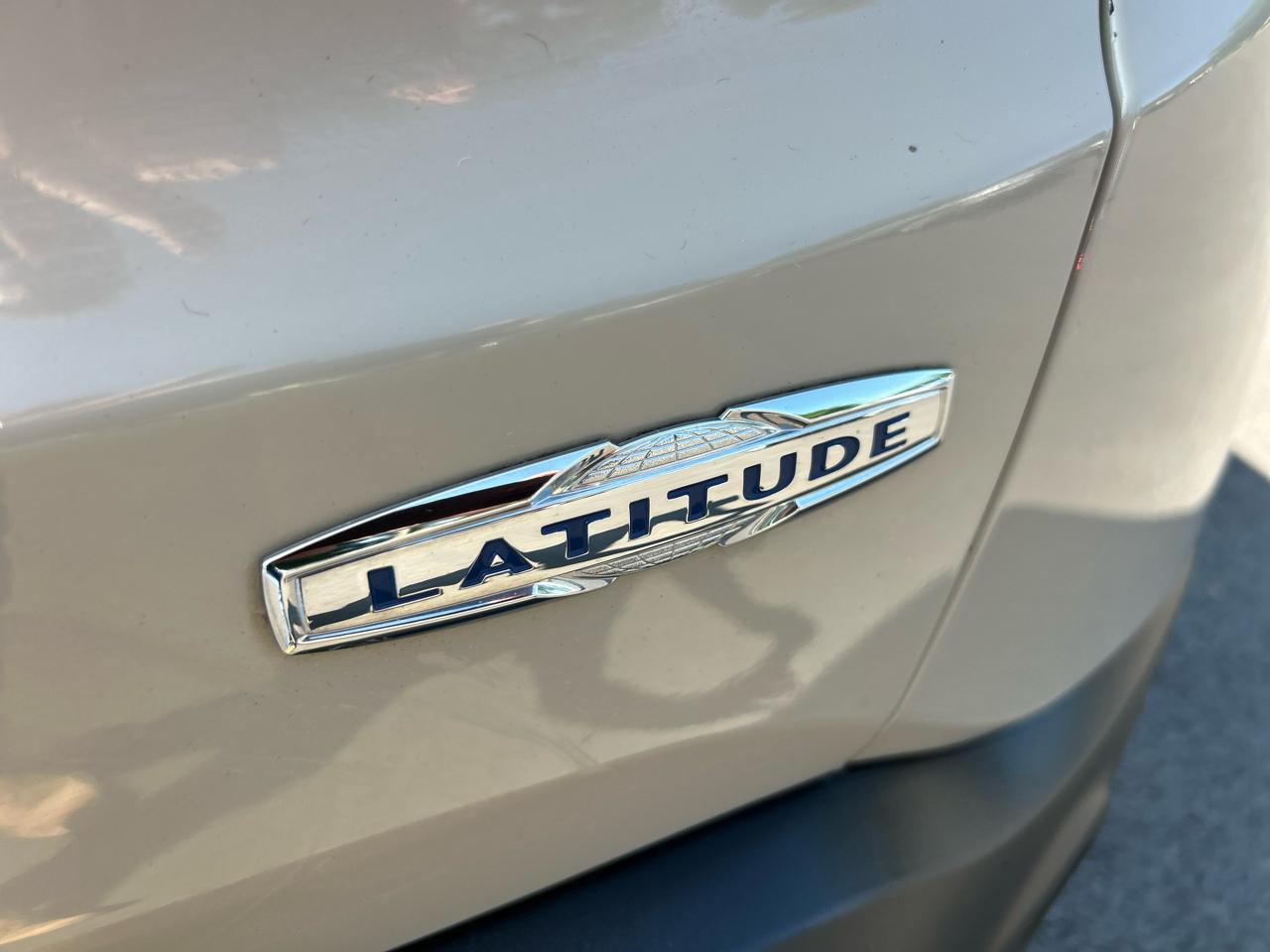 Jeep Renegade Latitude 4WD 2015