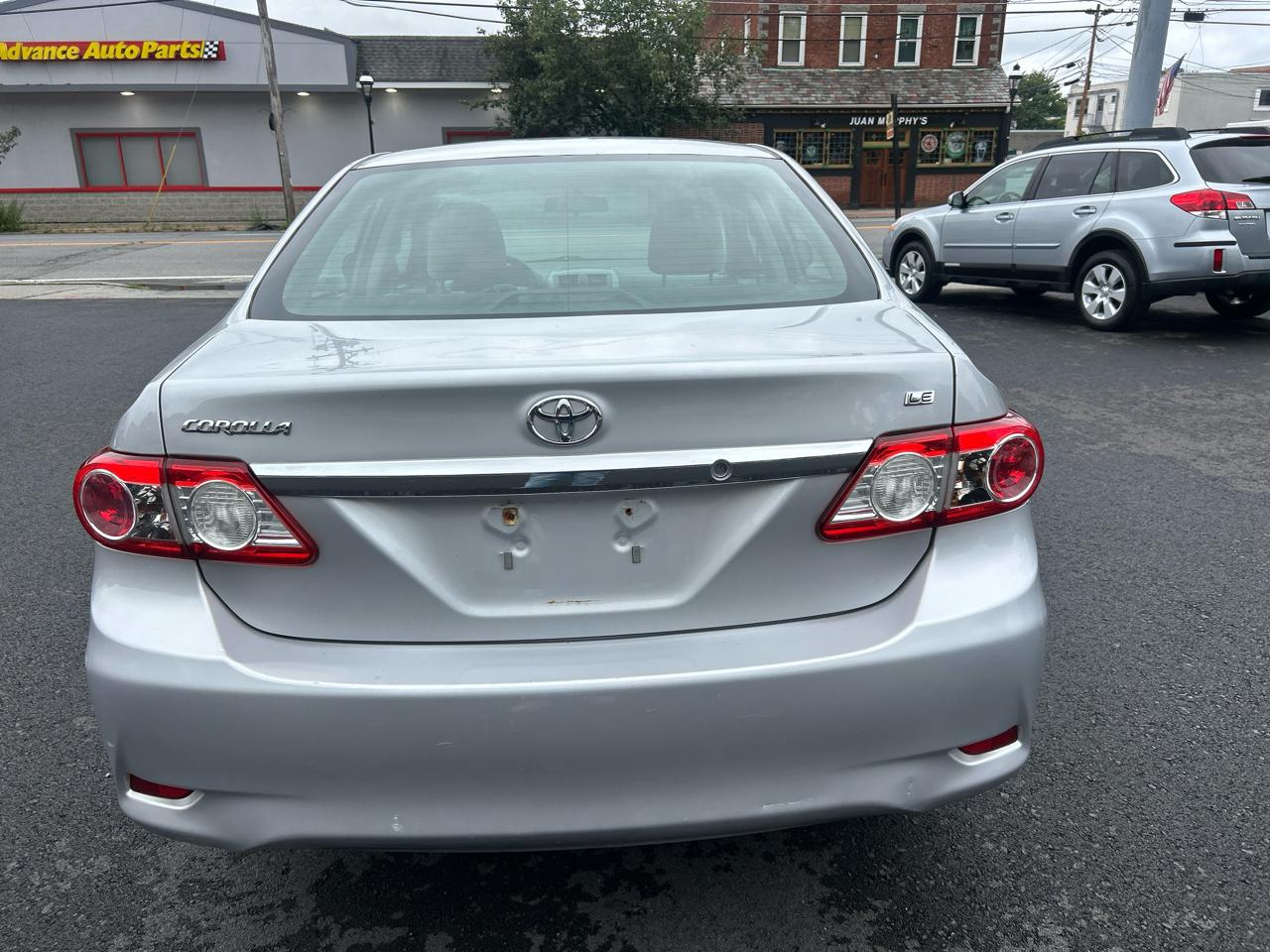 Toyota Corolla 4dr Sdn Auto S Special Edition (Natl) 2011
