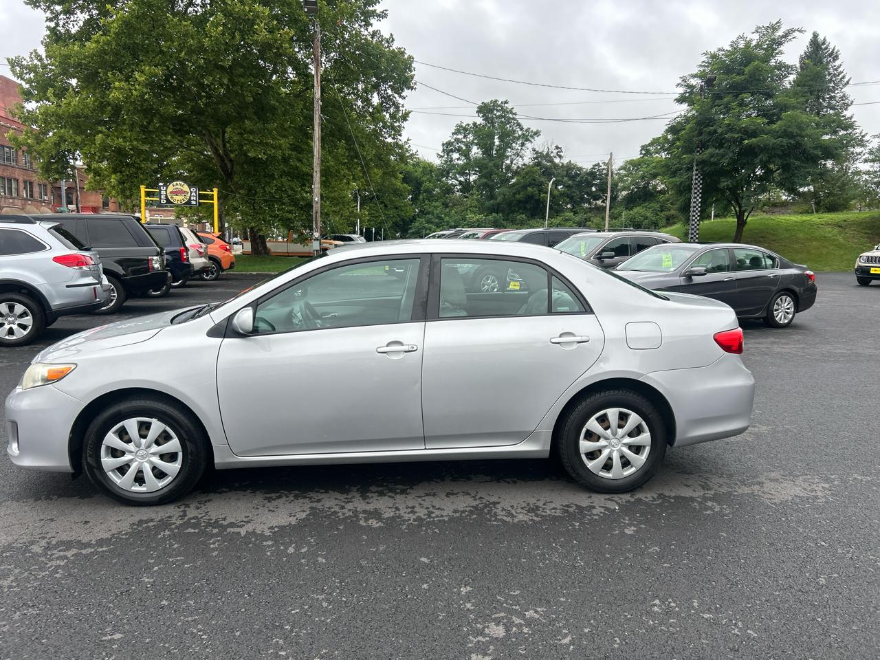 Toyota Corolla 4dr Sdn Auto S Special Edition (Natl) 2011