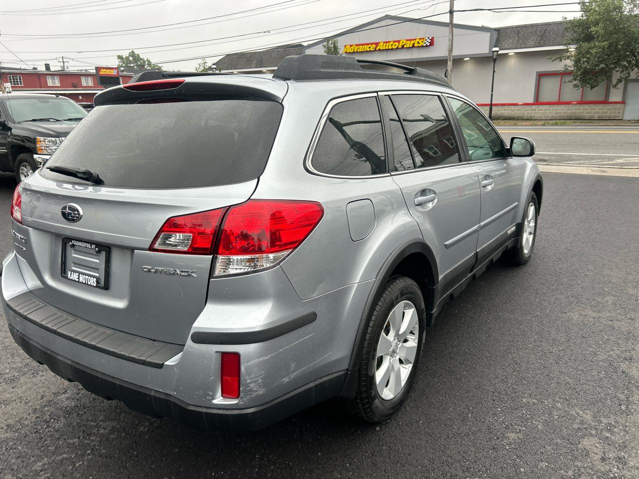 Subaru Outback 2.5i Premium 2012