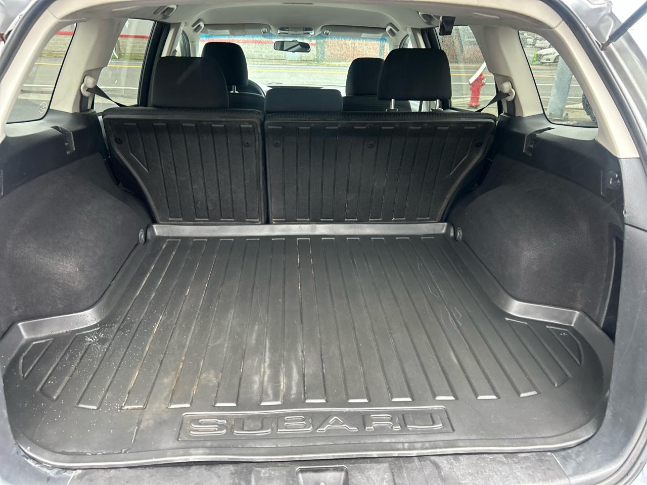 Subaru Outback 2.5i Premium 2012