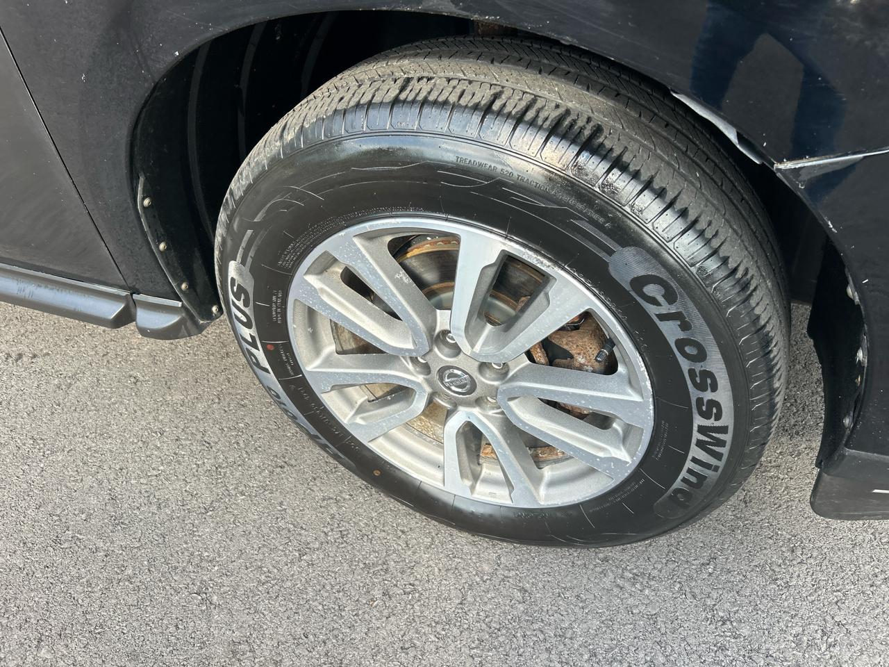 Nissan Pathfinder SV 4WD 2013