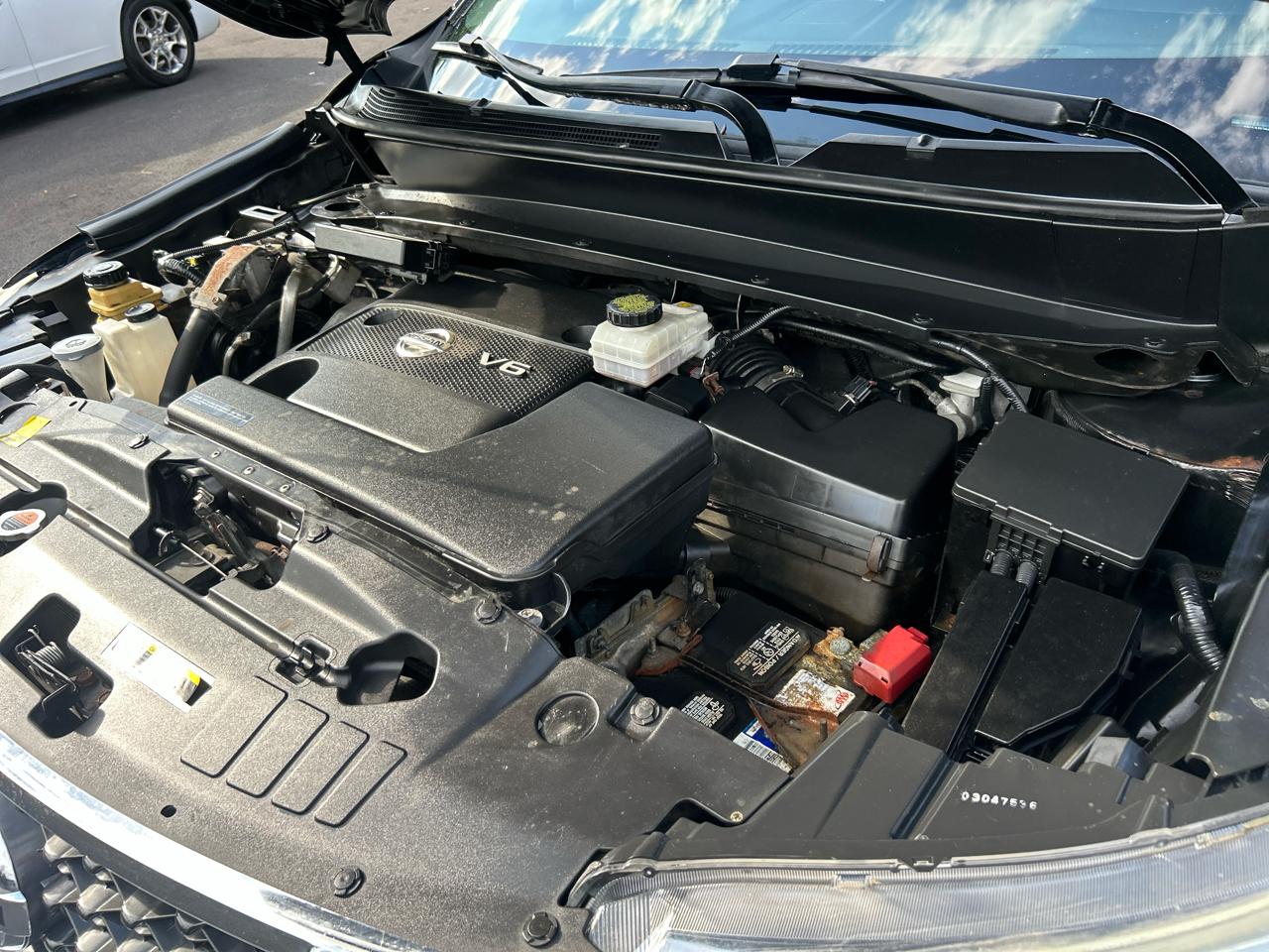 Nissan Pathfinder SV 4WD 2013