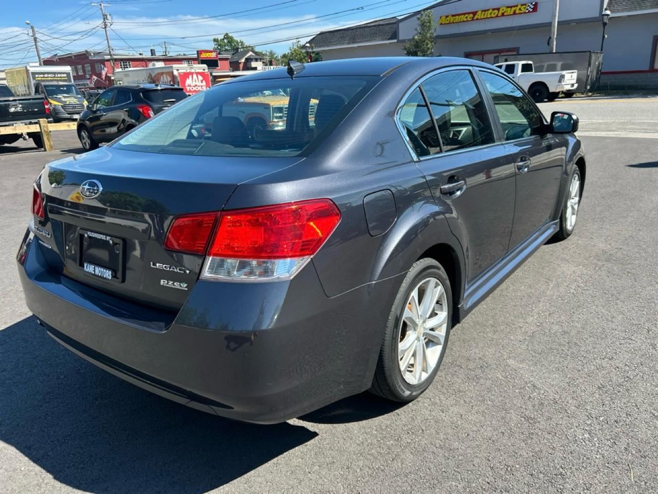 Subaru Legacy 2.5i Limited 2013