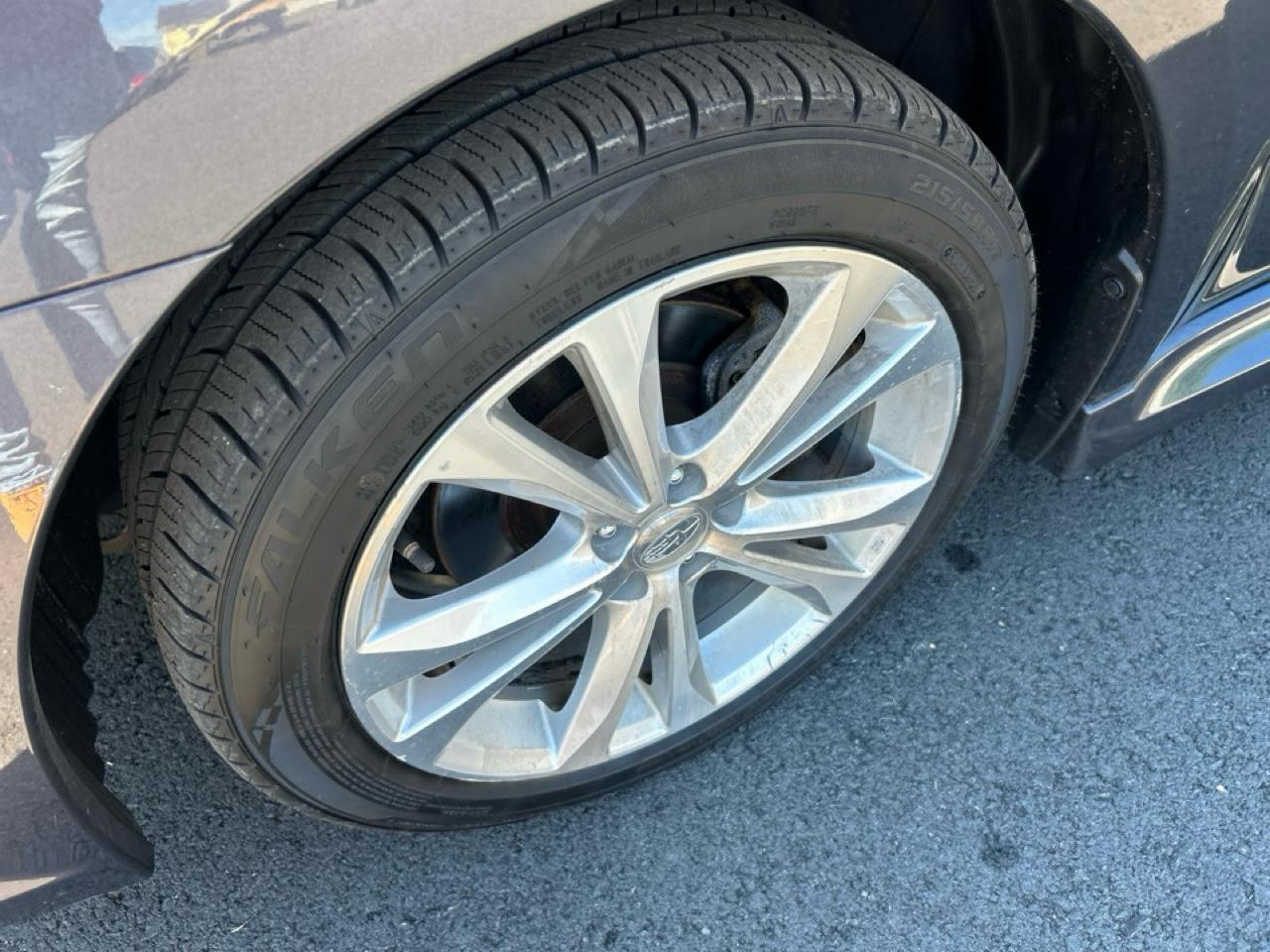 Subaru Legacy 2.5i Limited 2013