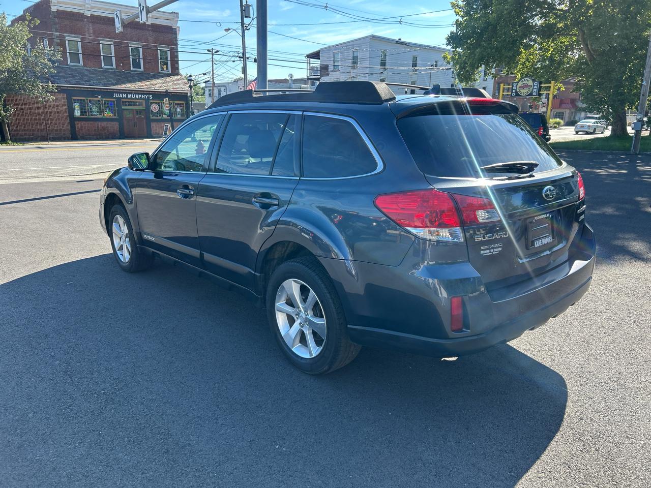 Subaru Outback 2.5i Limited 2013