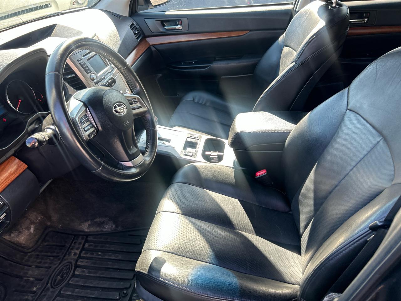 Subaru Outback 2.5i Limited 2013